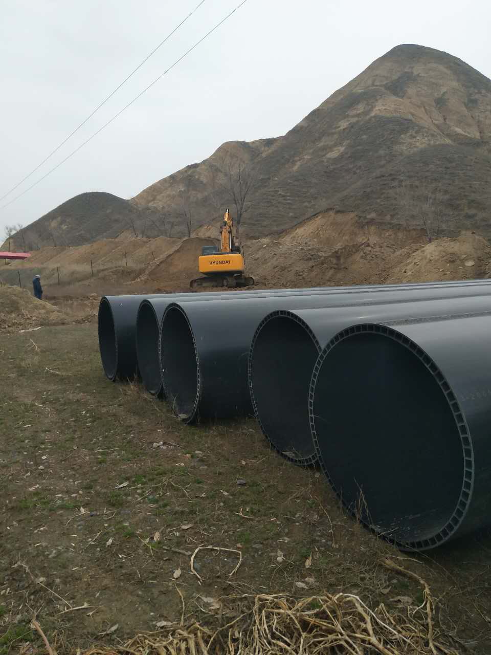 新疆农八师石河子市将军山1200mm中空排水管以管代渠项目